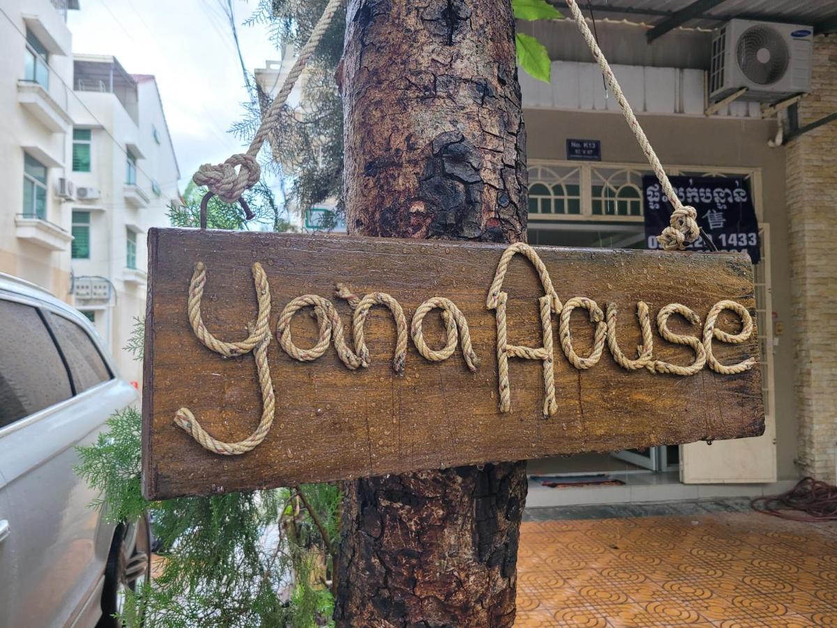 Yana House Phnom Penh Hotel Buitenkant foto