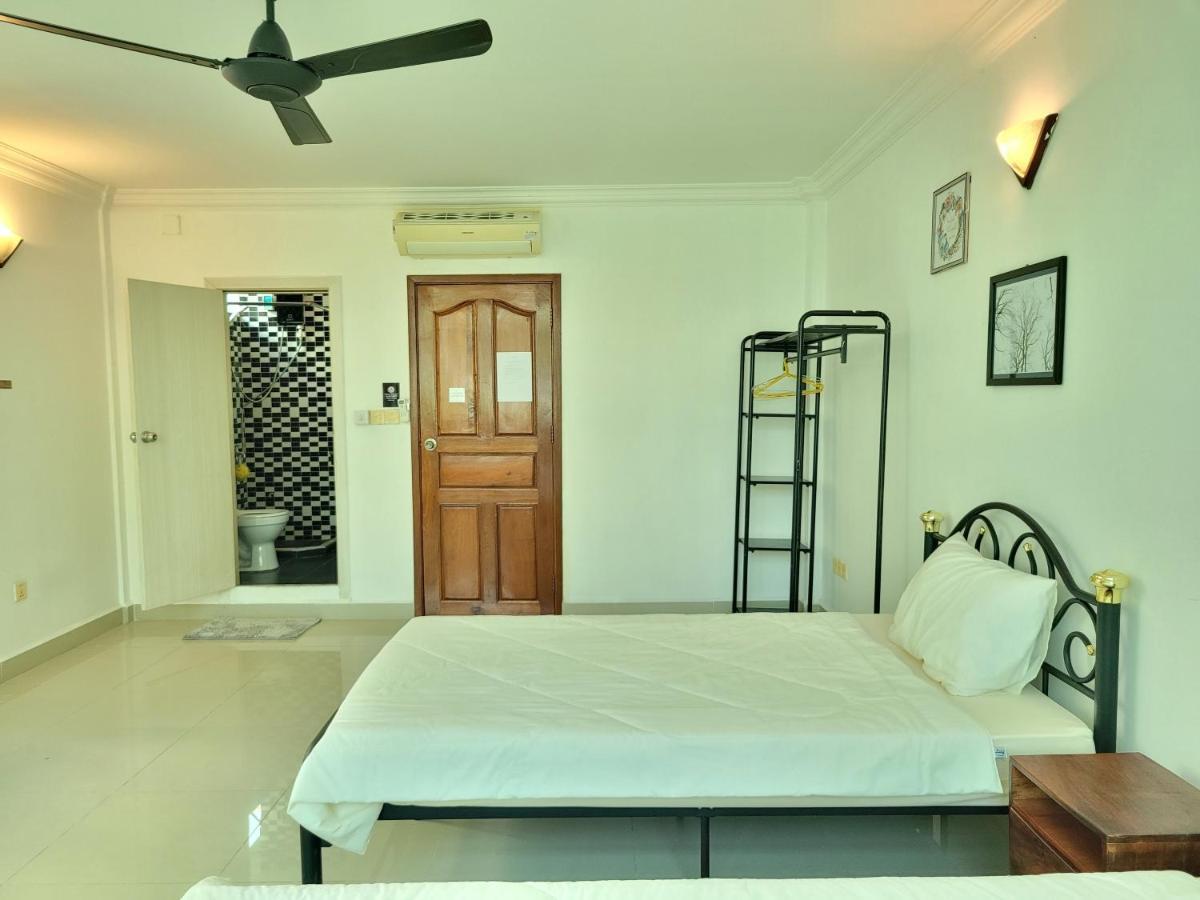 Yana House Phnom Penh Hotel Buitenkant foto